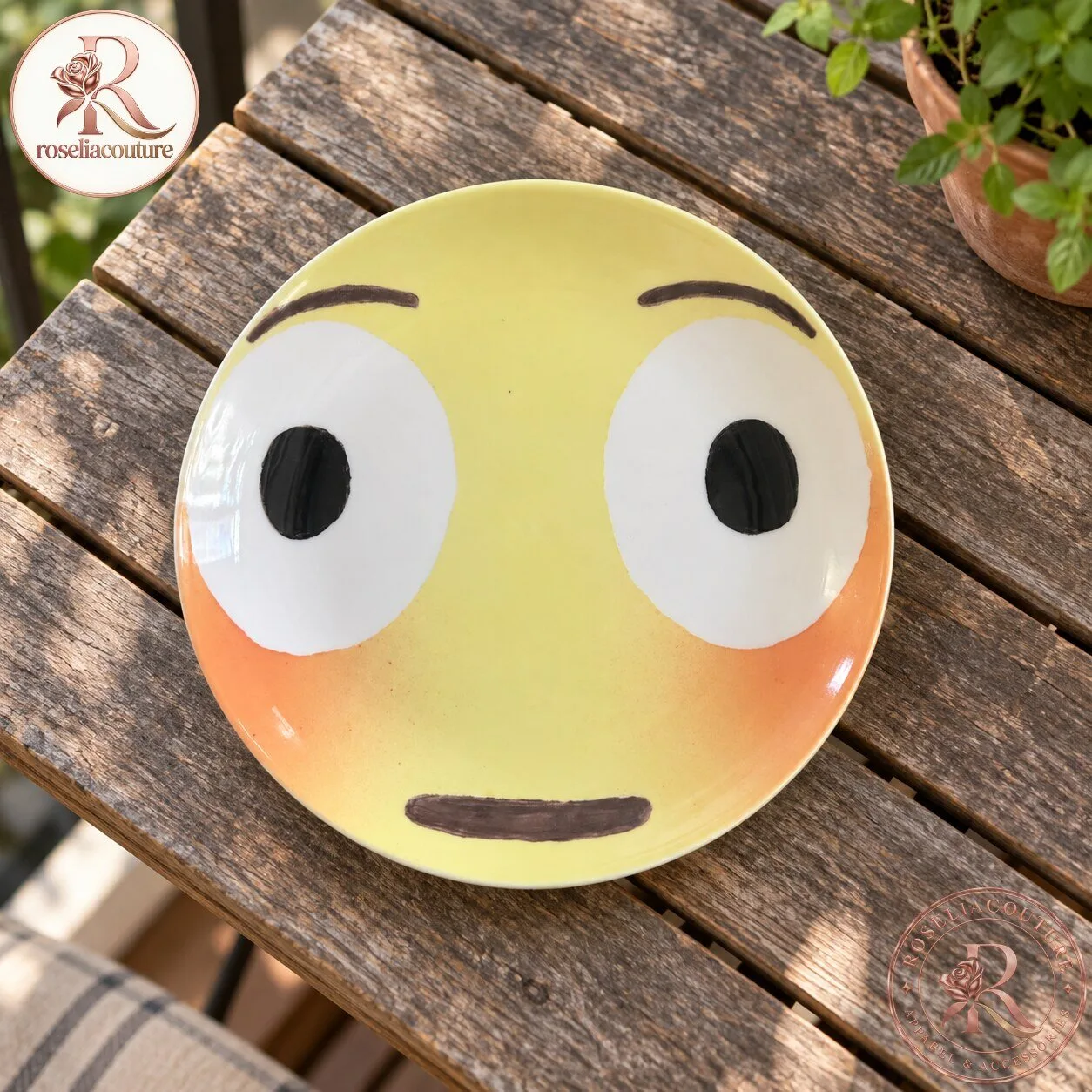 Cute Blushing Face Plate with Rosy Cheeks 7 Cute Blushing Face Plate with Rosy Cheeks